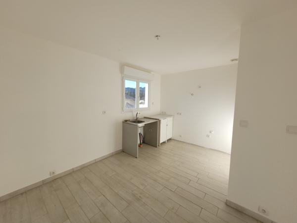 Villa 76m², 3 pièces, Nyons (26) Nyons (26110)