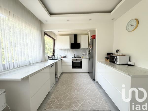 Appartement à vendre 5 pièces 112 m² Vaux-le-Pénil