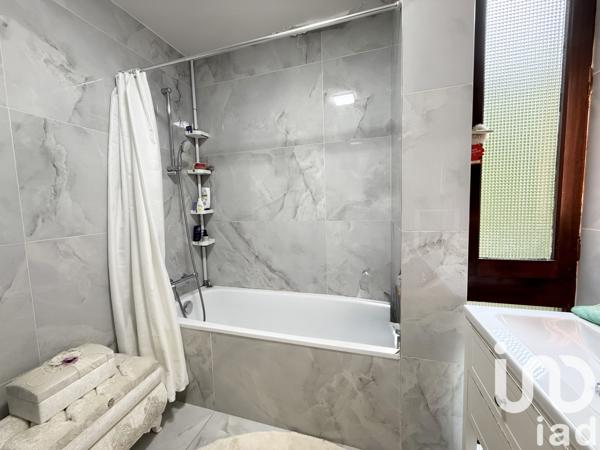 Appartement à vendre 5 pièces 112 m² Vaux-le-Pénil