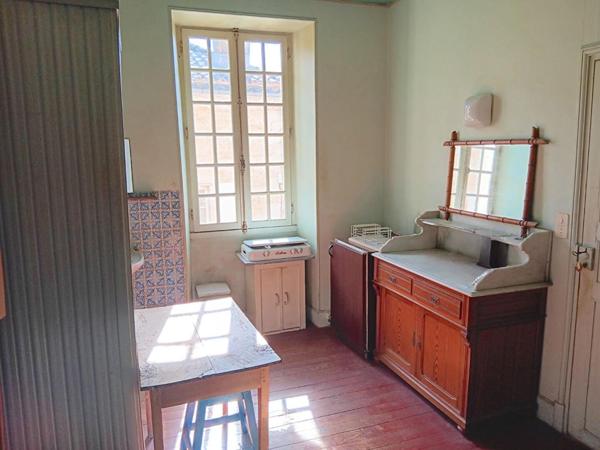 À 20 minutes au nord de Cahors, maison avec gites et piscine