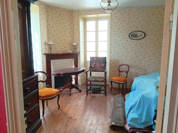 À 20 minutes au nord de Cahors, maison avec gites et piscine