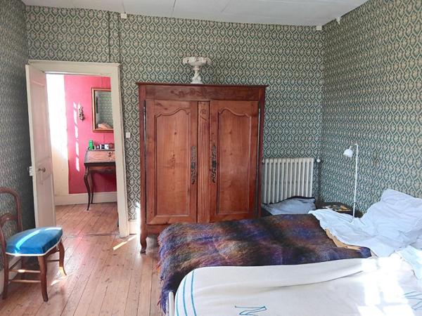 À 20 minutes au nord de Cahors, maison avec gites et piscine