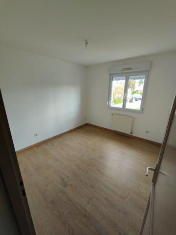 MAISON T4 AVEC JARDIN VELAINE