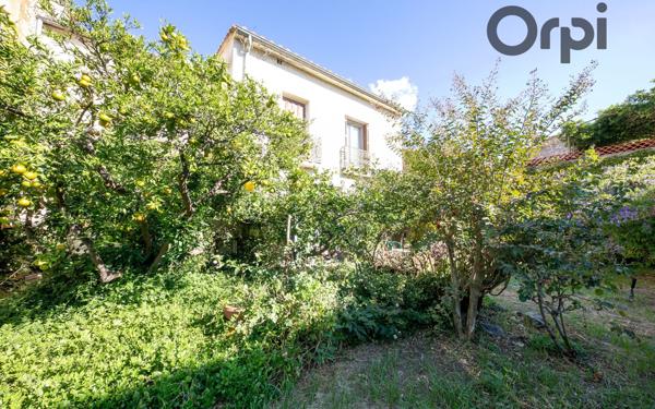 Maison à vendre    5 pièces • 247 m2 Saint-Estève