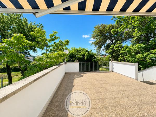Maison 6 pièce(s) 4 chambre(s) 251.59 m²