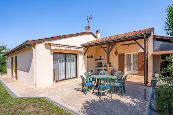 Villa traditionnelle avec garage attenant à vendre à Villeneuve-sur-Lot