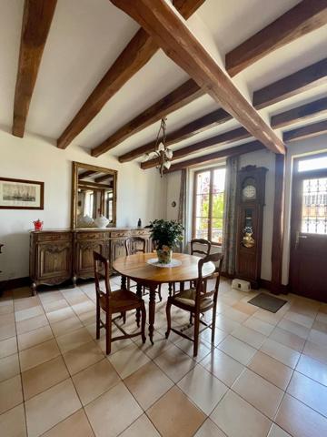 Magnifique maison de ville située à bonnières sur seine