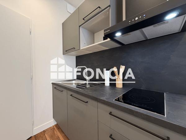 Location Studio meublé 16.04 m² - 13 RUE VICTOR HUGO Perigueux 24000