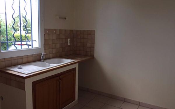 Maison à louer    3 pièces •  Villeneuve-lès-Maguelone