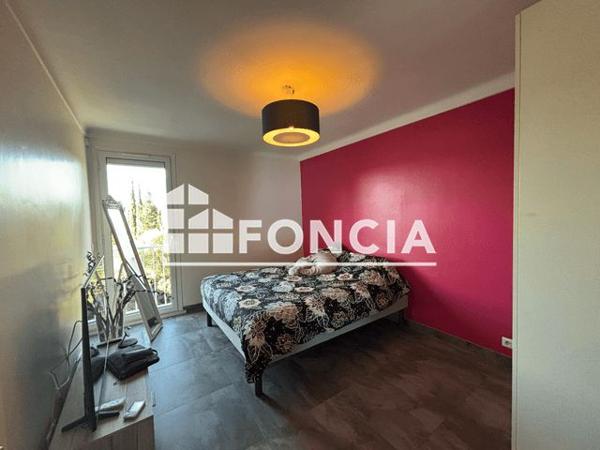À vendre Appartement 4 pièces 104 m² - Villeneuve-lès-avignon 30400