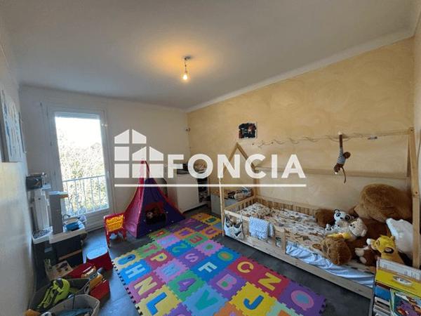 À vendre Appartement 4 pièces 104 m² - Villeneuve-lès-avignon 30400