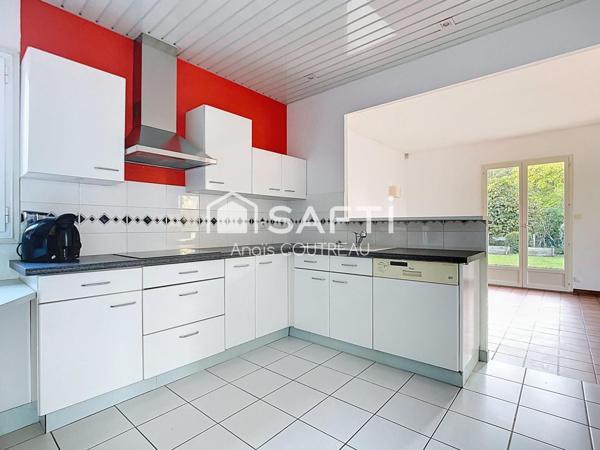 CHARMANTE MAISON DE PLAIN PIED AU CALME AVEC JARDIN ARBORÉ