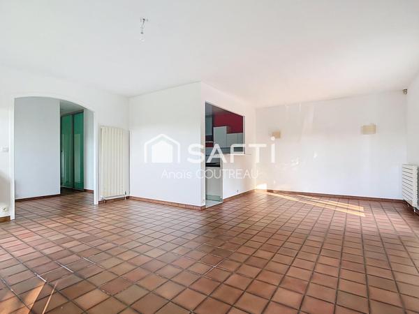 CHARMANTE MAISON DE PLAIN PIED AU CALME AVEC JARDIN ARBORÉ