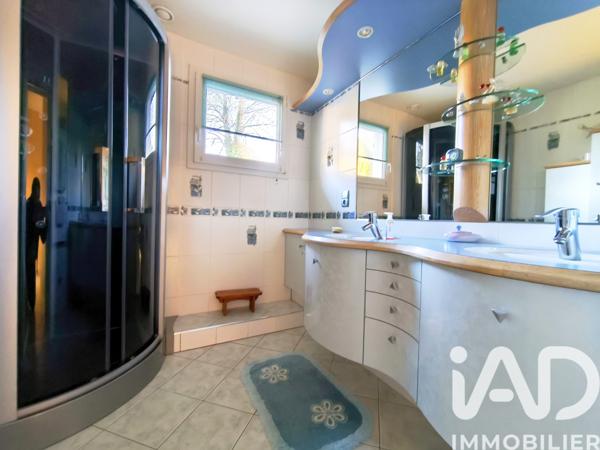 Maison à vendre 4 pièces 132 m² Loubeyrat