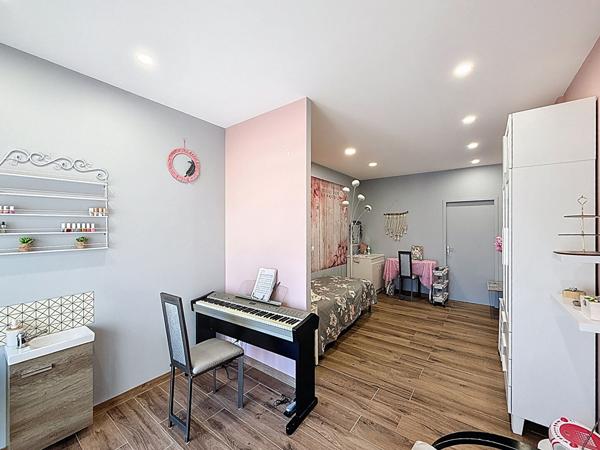 Maison Saint Maximin La Sainte Baume 5 pièces 121m2 au calme