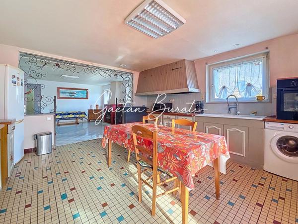 Maison 6 pièces 156 m²