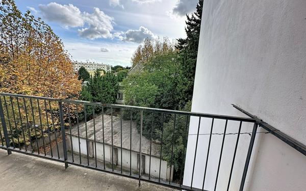 Appartement à louer    3 pièces • 64,80 m2 Avignon