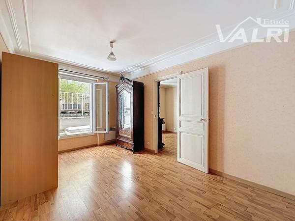 Bd Voltaire - 2 pièces 40 m² + 20 m² de terrasse, Paris 75011