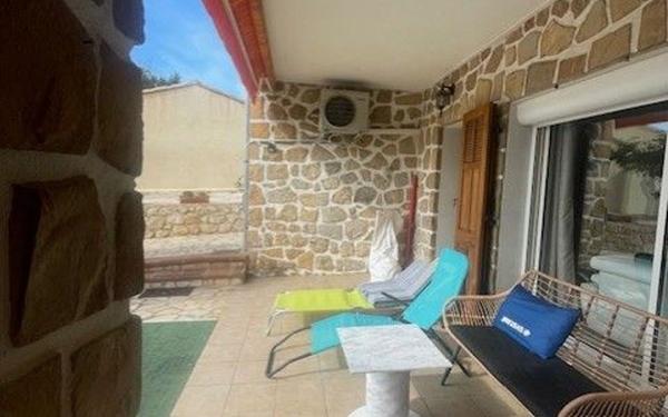 Appartement à vendre    4 pièces • 106 m2 Six-Fours-les-Plages