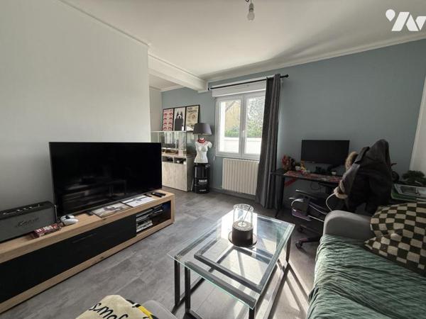 TOURLAVILLE, secteur calme; maison individuelle avec terrasse et garage