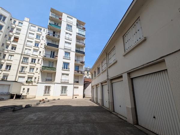 7 boxes de stationnement - Colombes - Gare - Vente louée , Colombes 7 boxes de stationnement - Colombes - Gare - Vente louée , Colombes