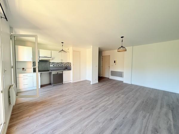 Appartement 3 pièces - 63 m² Exclusivité efficity