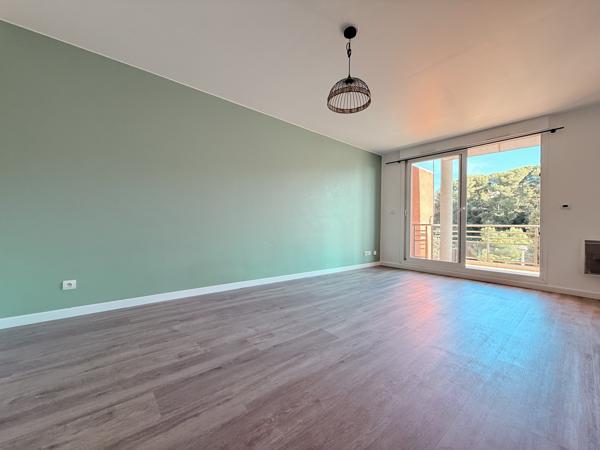 Appartement 3 pièces - 63 m² Exclusivité efficity