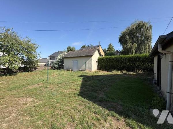 GEVEZE, Maison d'habitation - GEVEZE- Dans un environnement calme au fond d'une impasse,
Sur un...