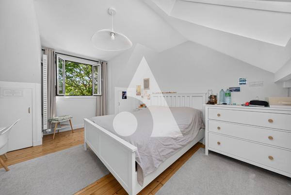 Maison 8 pièces 186 m2