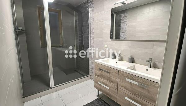 Maison
         4 pièces
        - 94 m² Exclusivité 147 500 € *