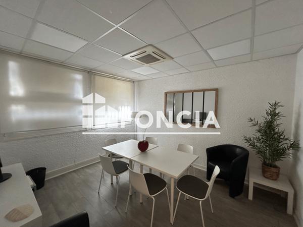 Location Local commercial 94.8 m² - 40 AVENUE GAMBETTA - B1 Montauban 82000