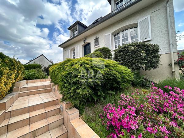 Maison indépendante secteur La Vallée St Blaise Le Mans 4 chambres 143 m2 avec sous sol et garage double