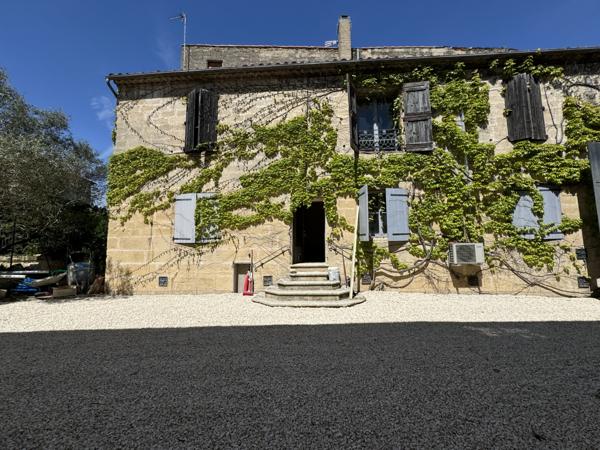 Sommières (30250) Sommières, Hyper centre, MAISON t2 et 2 bureaux idéal Idéal bureaux et place de parking