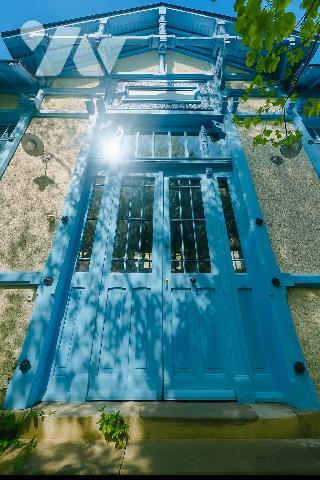 Pavillon de caractère – Secteur Paul-Bert – Tours
Idéal pour loft ou atelier d'artiste