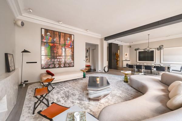 Appartement de réception à deux pas de l'Elysée par l'architecte Michel Bismut