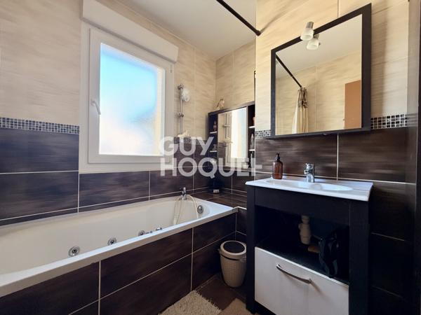 MAISON À VENDRE DE 6 PIÈCES DE 170,00 M²