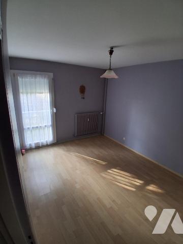 VITTEL proche commerce