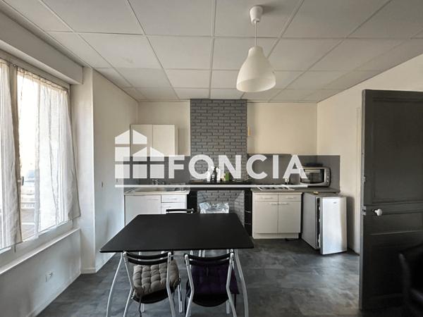 Location Studio meublé 31.08 m² - 50-52 RUE DU FOND DE SANTE Charleville Mezieres 08000