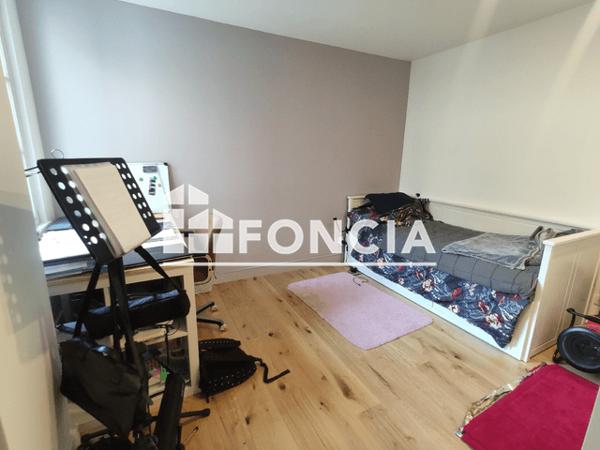 Location Appartement 2 pièces 32.4 m² - 4 RUE DES CHANOINES Nancy 54000