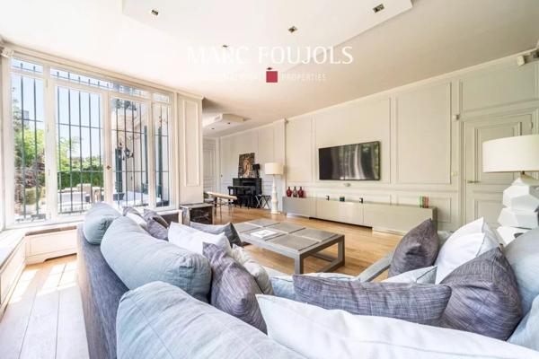 Suresnes – Maison familiale de 300 m² avec annexe et jardin 1000 m²