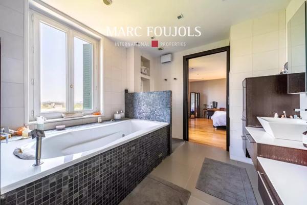 Suresnes – Maison familiale de 300 m² avec annexe et jardin 1000 m²