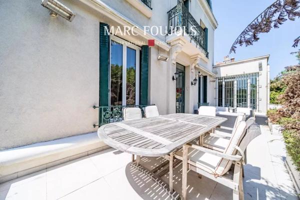 Suresnes – Maison familiale de 300 m² avec annexe et jardin 1000 m²