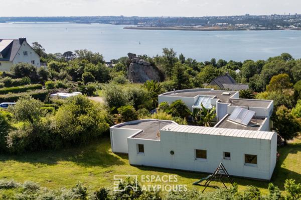 Une maison d’architecte inspirée, face à la mer