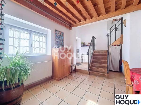 Maison de ville 5 chambres, avec extérieur à Vernaison