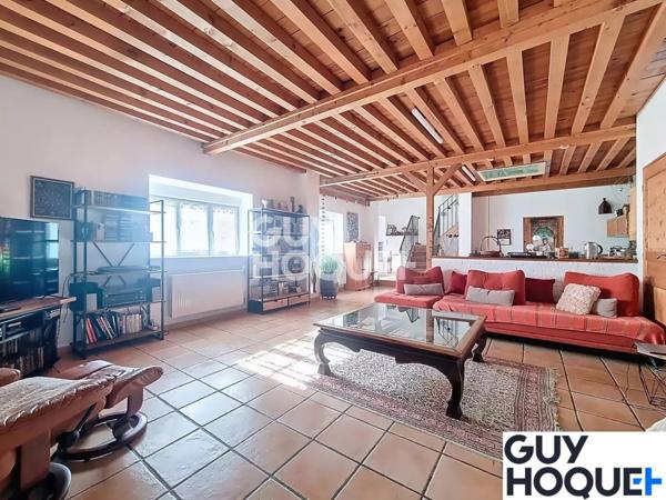 Maison de ville 5 chambres, avec extérieur à Vernaison