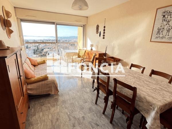 Location Appartement meublé 2 pièces 47.3 m² - BAT D LES JONQUILLES Cagnes-sur-mer 06800