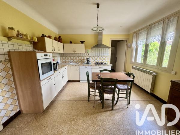 Maison à vendre 12 pièces 318 m² Saint-Étienne-de-Fontbellon