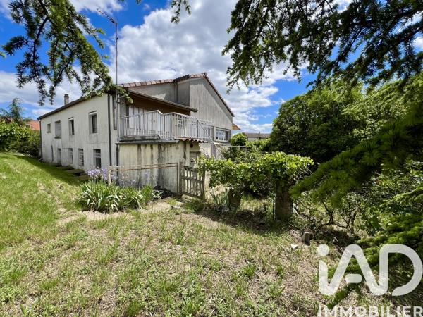 Maison à vendre 12 pièces 318 m² Saint-Étienne-de-Fontbellon