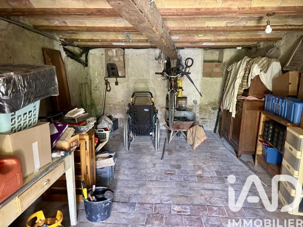 Maison à vendre 12 pièces 318 m² Saint-Étienne-de-Fontbellon