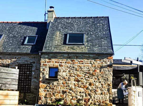 "Demeure d’Exception à Crozon : 175 m² de Caractère, 5 Chambres et Horizon Marin"